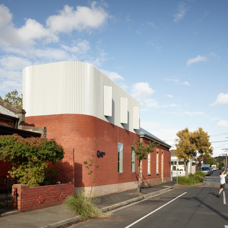 The Dentist By Rob Kennon Architects Issue 10 Commercial Feature The Local Project Image (8)