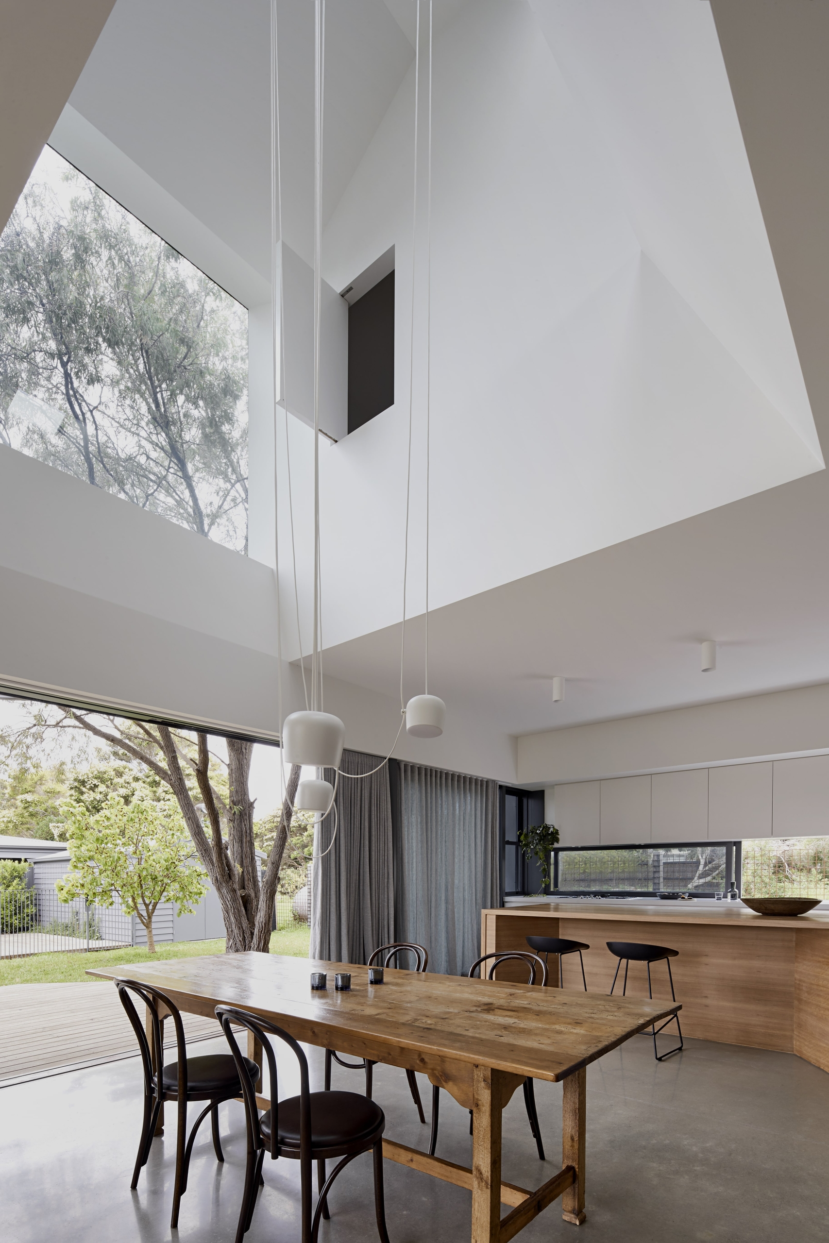 Flinders Beach House by NOXON Architecture Project Feature The