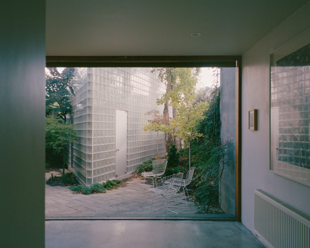 Outbuilding, with Deep Garden by Baracco+Wright Architects - Issue 12 ...