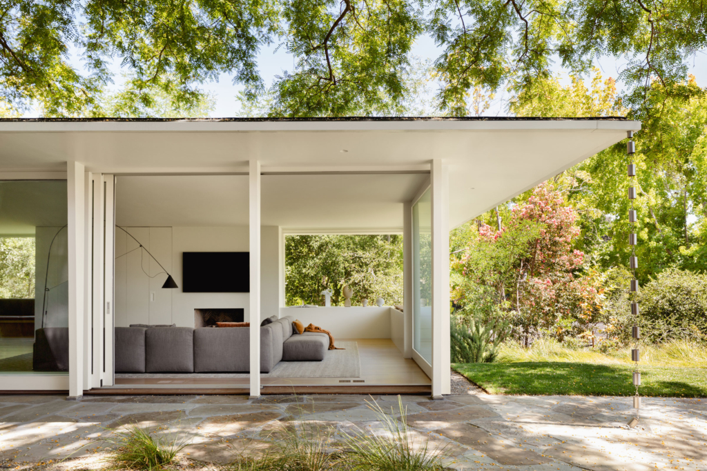 Haesloop Tranquil Terraced Piedmont by Turnbull Griffin Haesloop Architects and ...