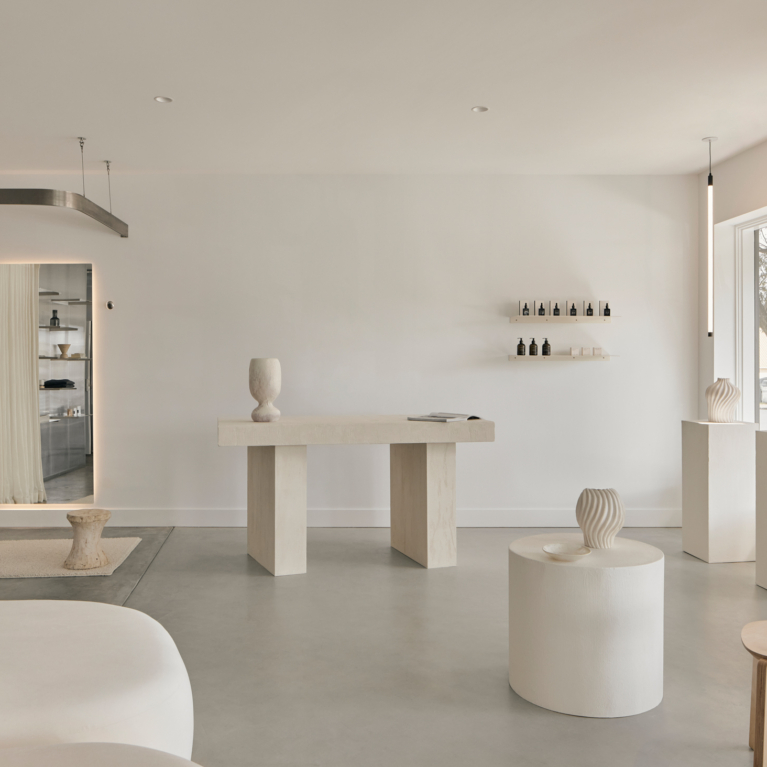 Comunete Store By Inn. Studio Issue 13 Feature The Local Project Image (2)