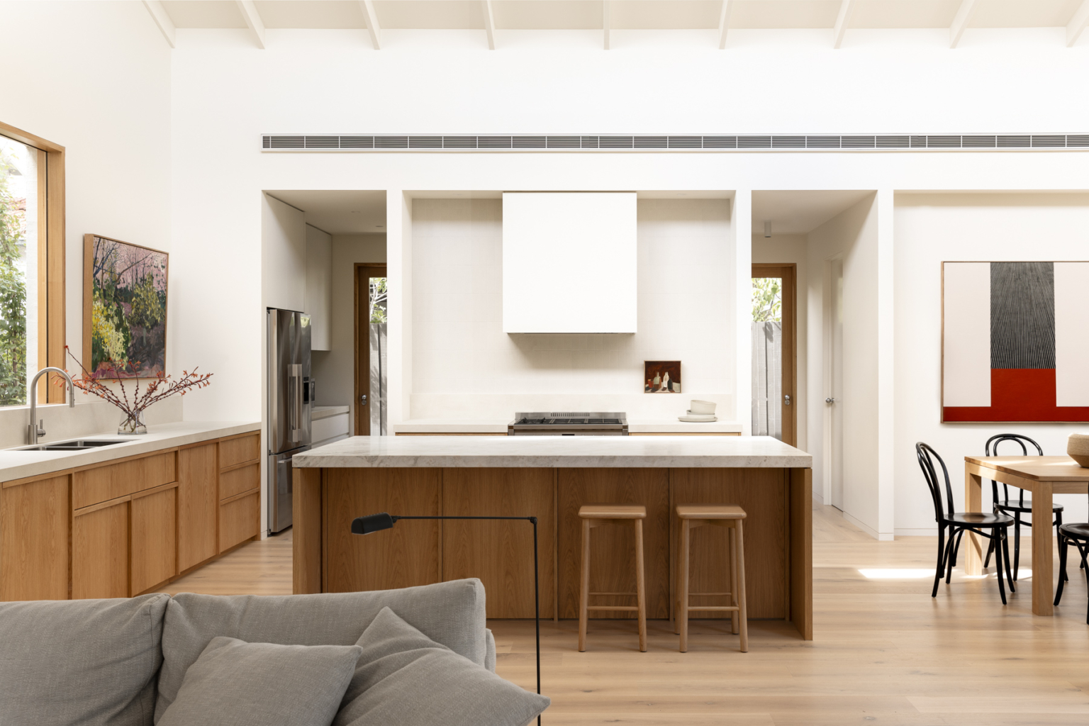 Malvern East House by Pipkorn Kilpatrick and Picnic Design Studio ...
