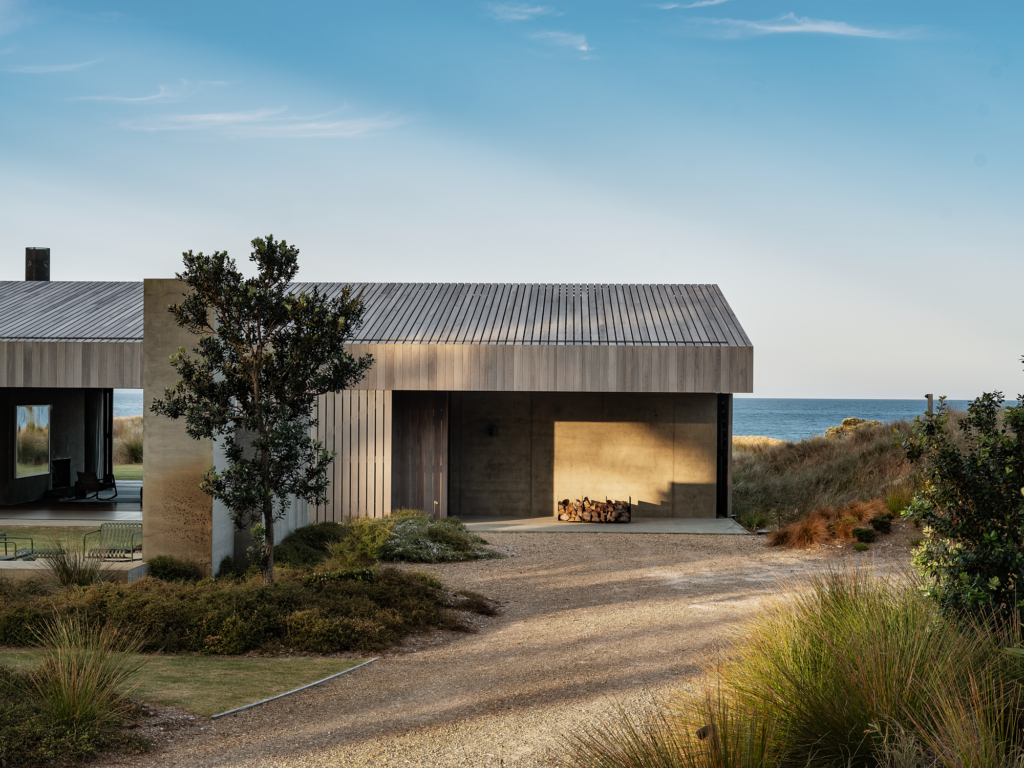 Te Arai Beach House by Fearon Hay and Sonja Hawkins Design - Project ...
