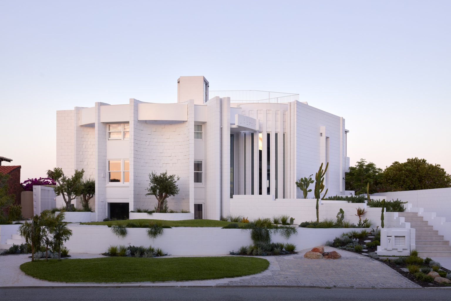Tomich House by Mark Jeavons Architect and Ohlo Studio Book Feature The Local Project