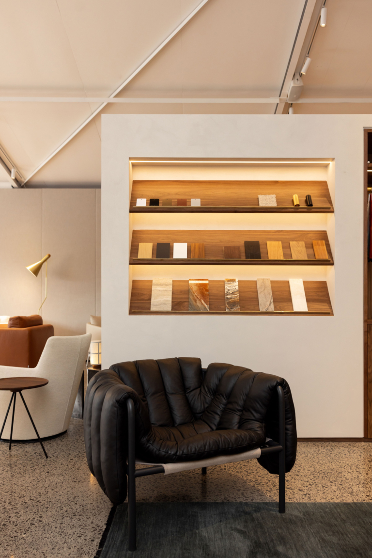 New Auckland Showroom By Tim Webber Design Issue 15 Feature The Local Project Image (3)
