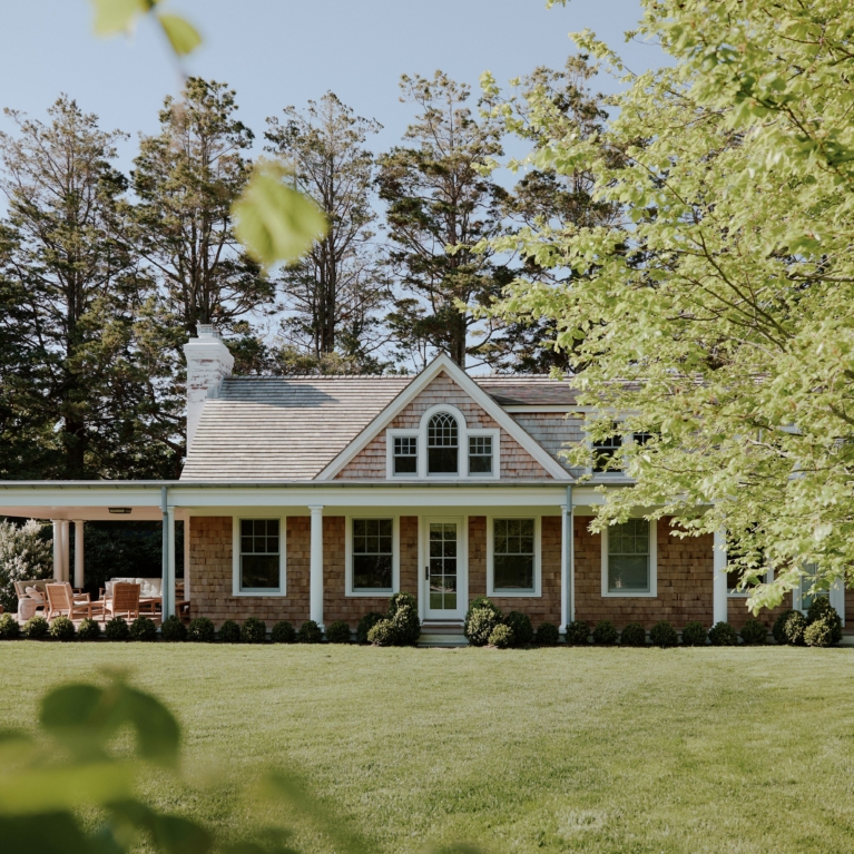Southampton Residence By Clive Lonstein And William A. Schulz Project Feature The Local Project Image (1)