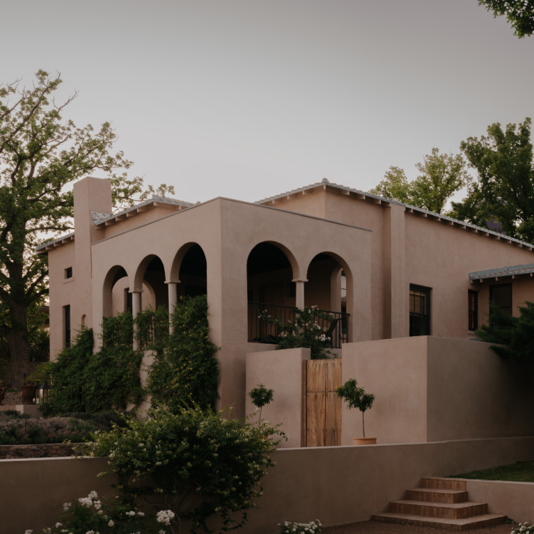 Marfa Residence By Selldorf Architects And Jeffrey Bilhuber Project Feature The Local Project Image (29)
