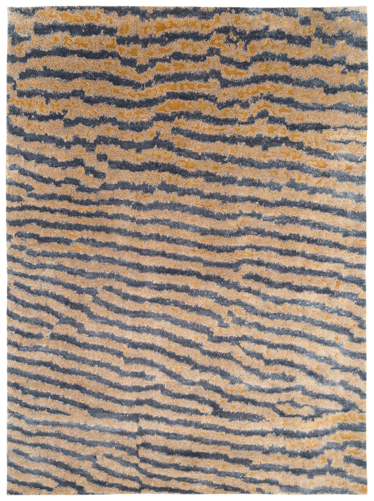 28024 Fishskin Charcoal 100knot Silk 9x12.1 T1