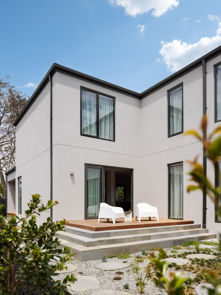 Light Filled Walkway By Glenvill Homes Issue 18 Feature The Local Project Image (24)