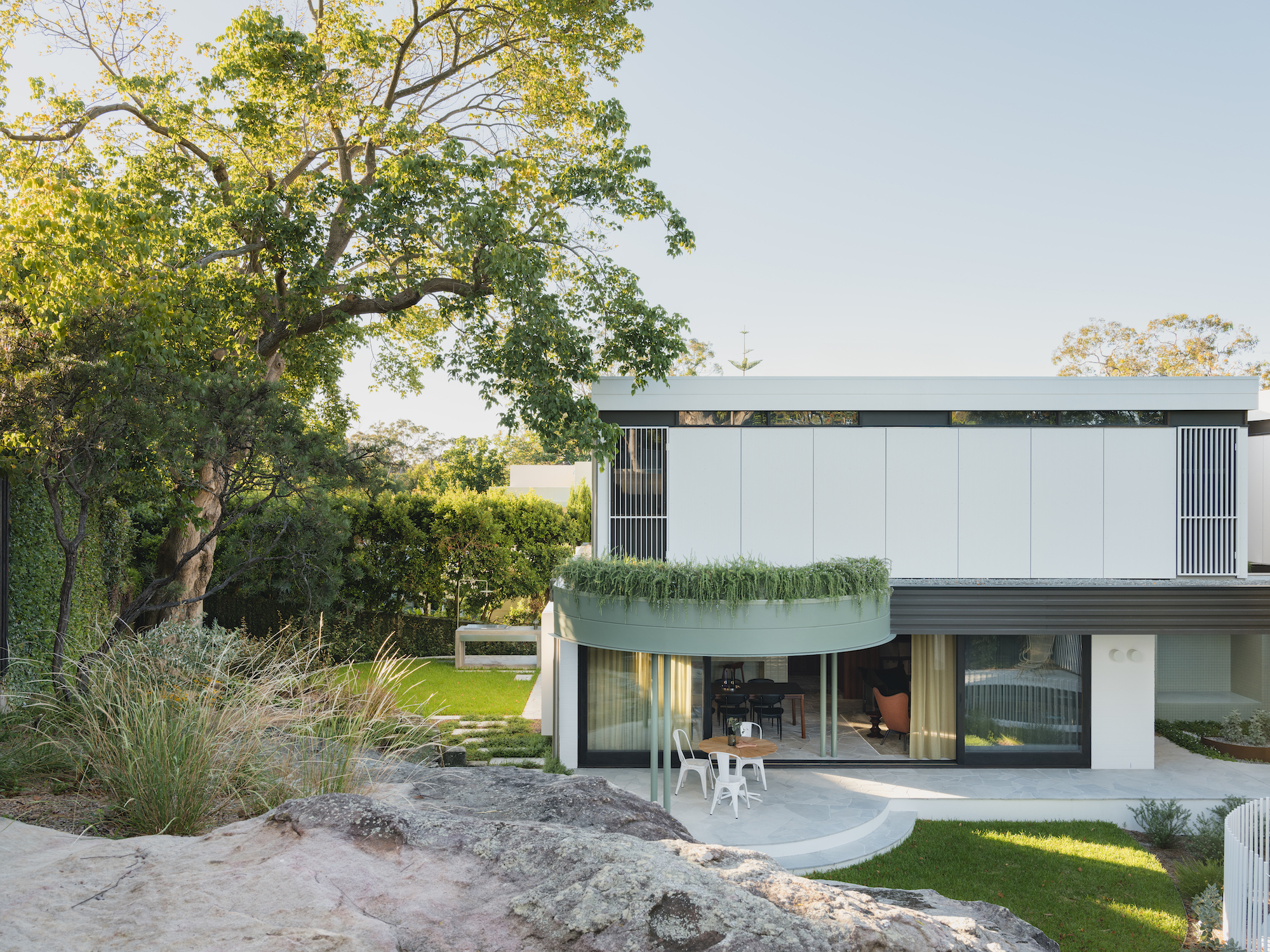 New Line House by Studio Prineas - The Local Project