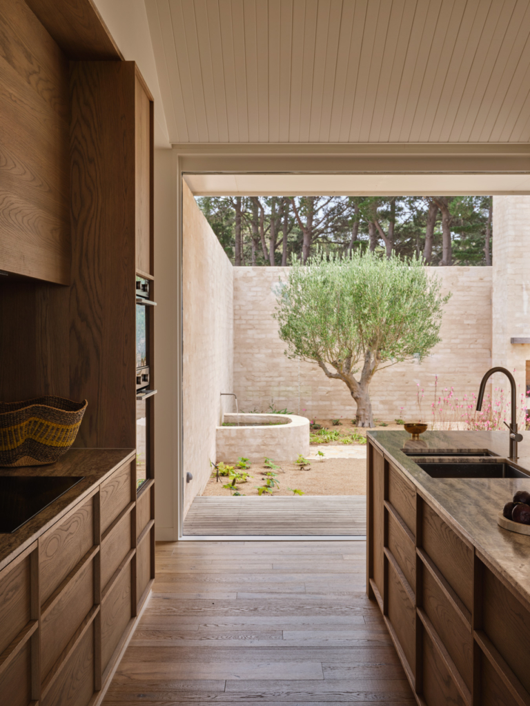 Main Ridge Farmhouse By J. Kidman Architecture The Local Project Image (27)