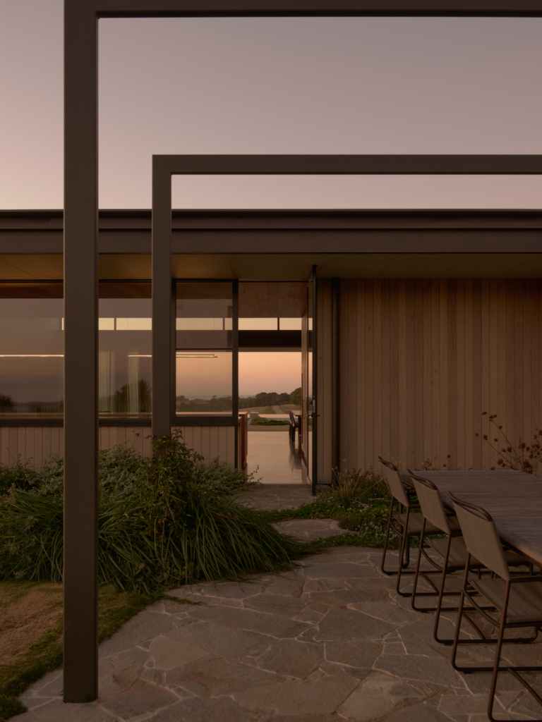 Peninsula House By Not All Architecture Issue 19 Feature The Local Project Image (2)