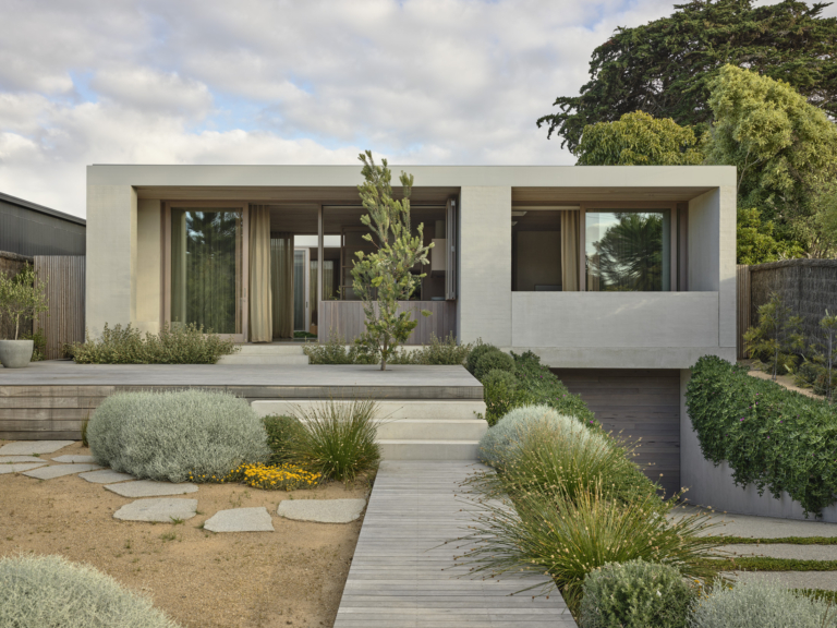 Coastal House By Rob Kennon Architects The Local Project Image (1)