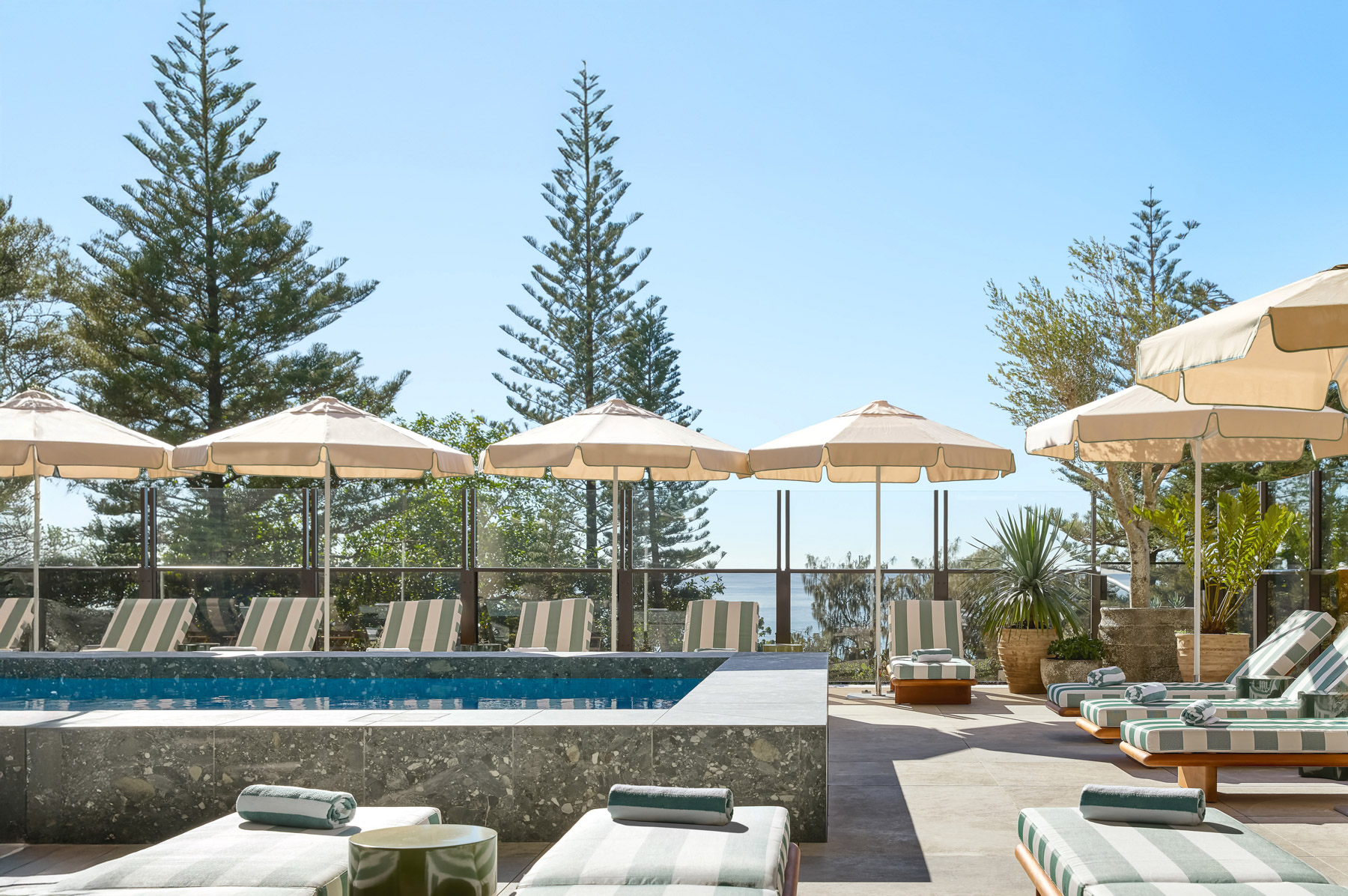 Basil Bangs At The Mondrian Gold Coast Issue 19 Feature The Local Project Image (1)