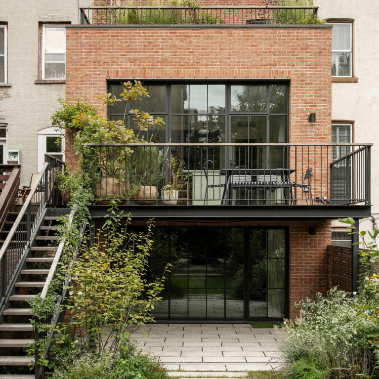 Clinton Hill Townhouse By Bangia Agostinho Project Feature The Local Project Image (1)