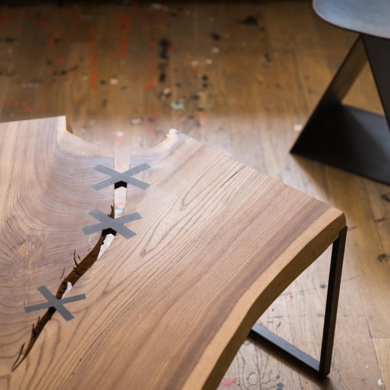 2 Uhuru Stitch Table Detail
