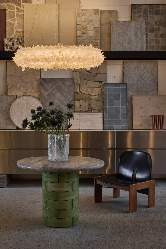 Est Lighting And Surface Gallery Brisbane Showroom By Dko Issue 19 Feature The Local Project Image (2)