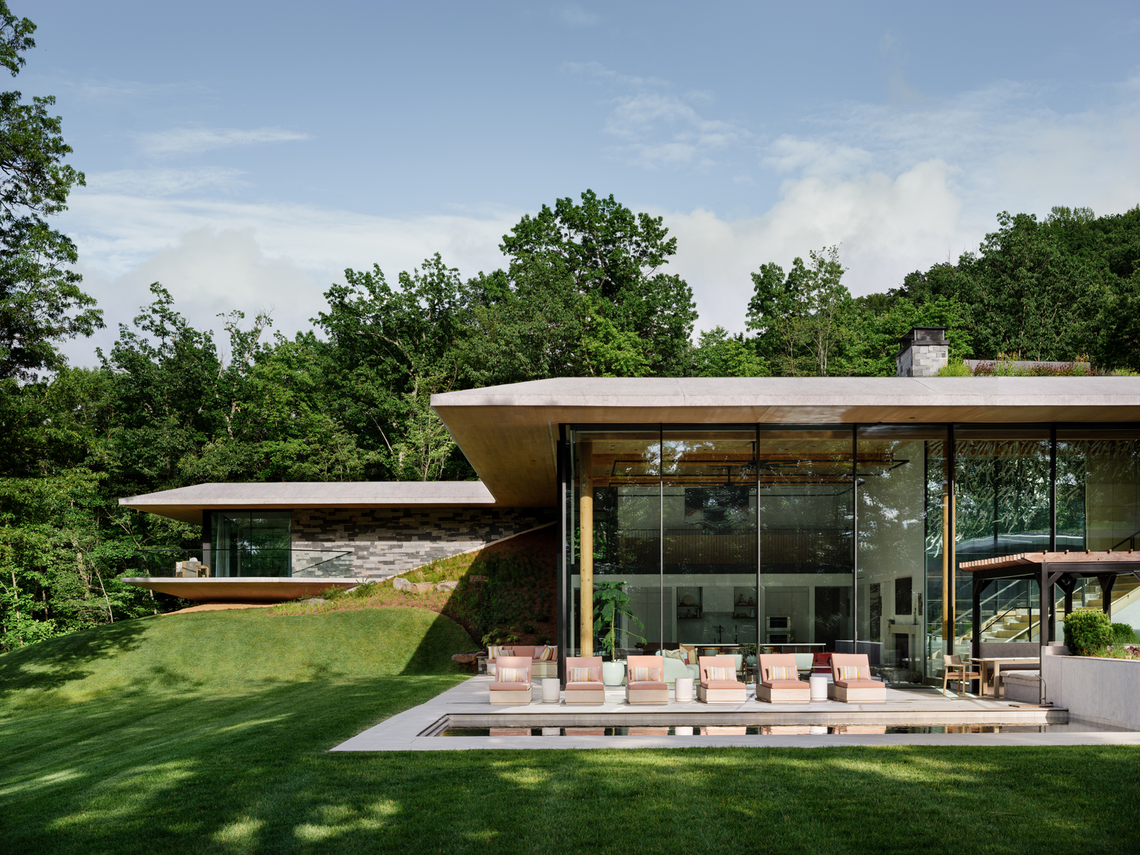Blueridge Mountain Home By Raad Studio And Gruver Cooley The Local Project Image (1)