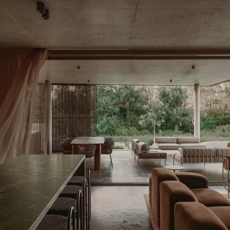 Arrawarra Beach House By Reece Keil Design, Ellyett Architecture And Interior Design And Jtech Design & Construct The Local Project Image (1)
