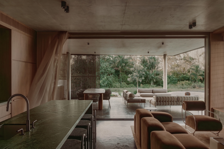 Arrawarra Beach House By Reece Keil Design, Ellyett Architecture And Interior Design And Jtech Design & Construct The Local Project Image (1)