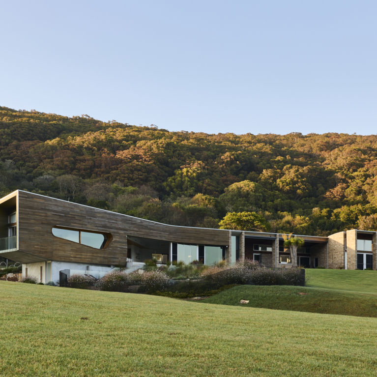 Saddle House By Dylan Wood And Austin Mcfarland Architects The Local Project Image (1)