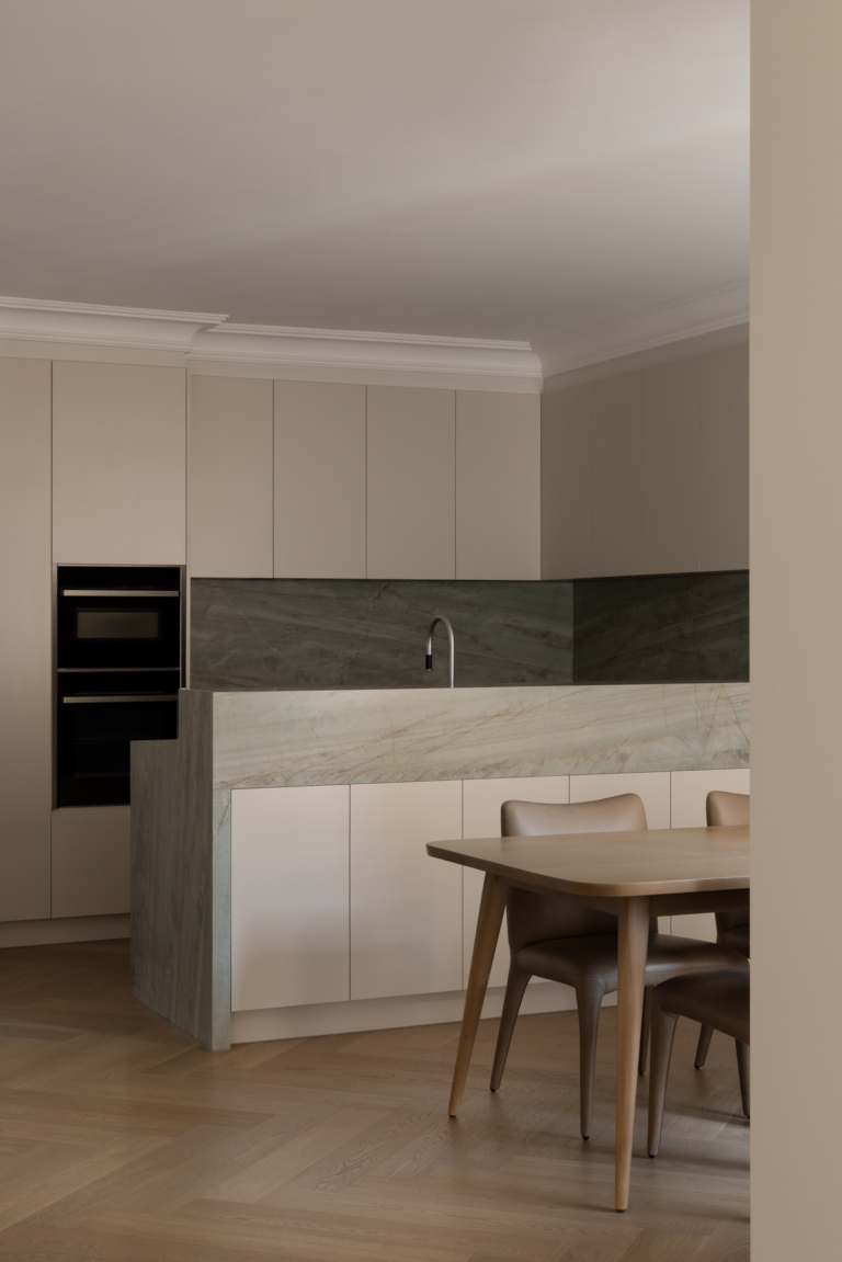 Toorak Apartment By Alesi Group The Local Project Image (9)
