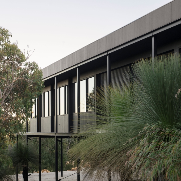 Injidup Springs House By Whispering Smith The Local Project Image (1)