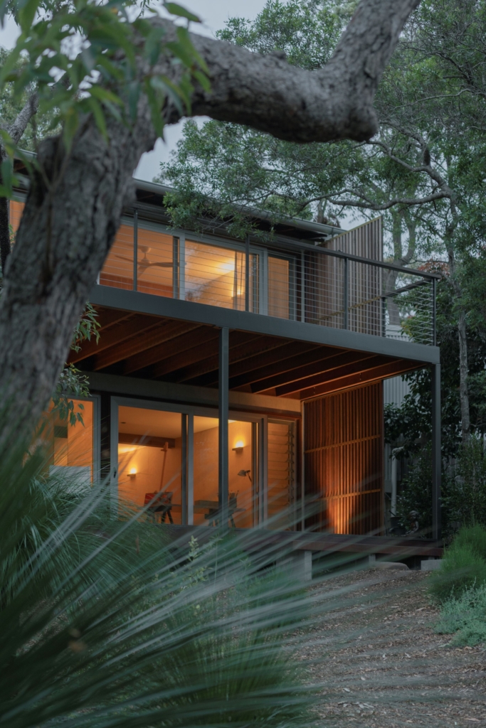Sunridge House By Woodward Architects The Local Project Image (15)