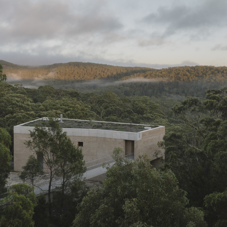 Ea House By Bokey Grant The Local Project Image (1)