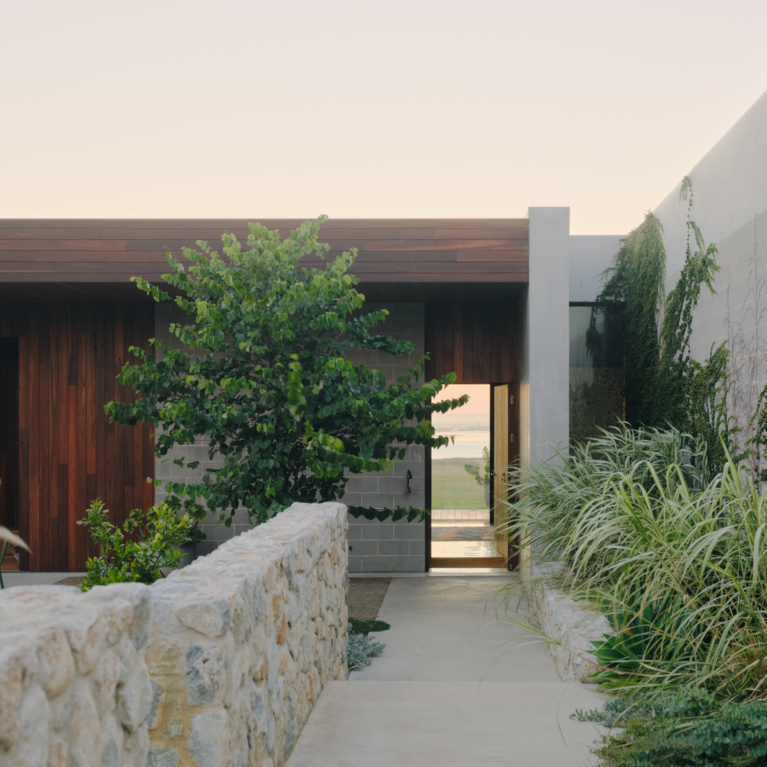 Mannerim House By Margot Watson Issue 21 Feature The Local Project Image (1)