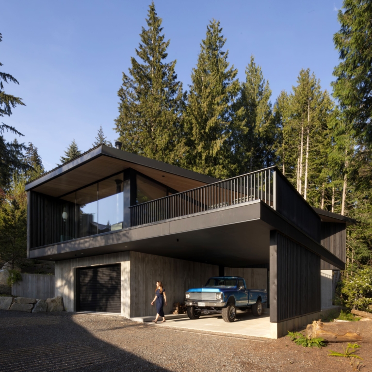 Thunderbird Cabin By Hunteroffice Architecture The Local Project Image (1)