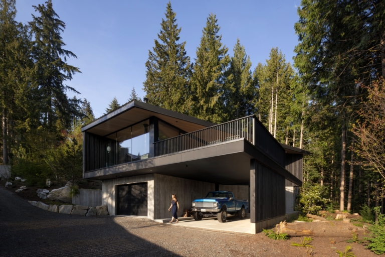 Thunderbird Cabin By Hunteroffice Architecture The Local Project Image (1)