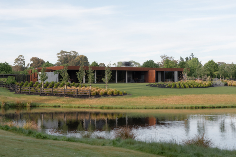 Burntwood House By Archco And Forté Issue 21 Feature The Local Project Image (1)