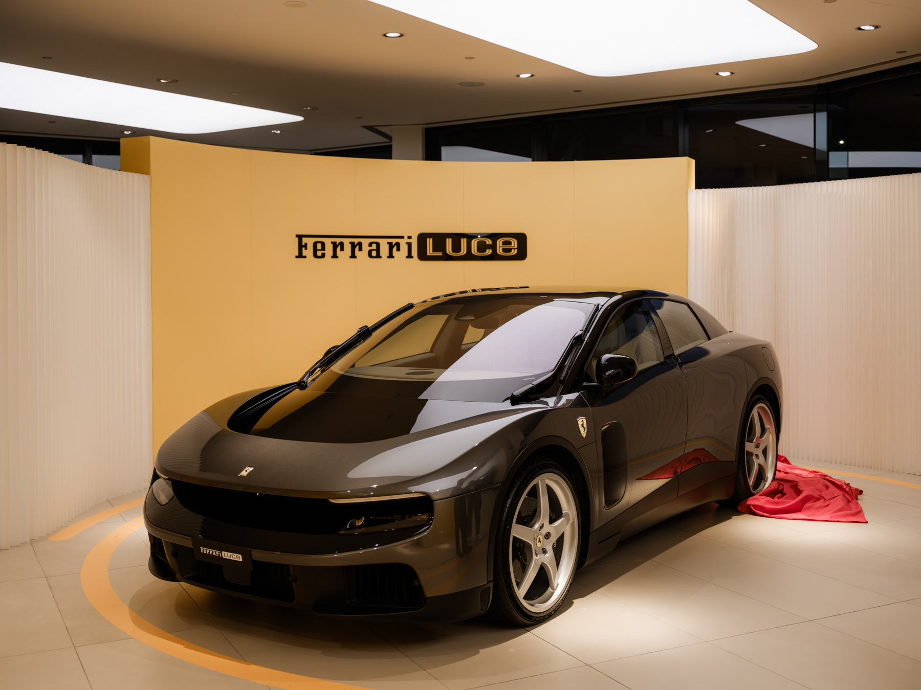 Cover image for Ferrari представила первый электромобиль Luce в Австралии
